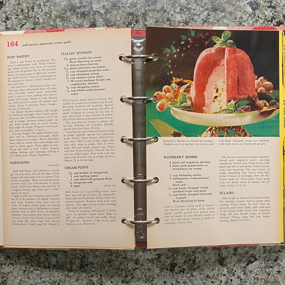 1974 Better Homes & Gardens Red Plaid New Cook Book - Excellent Condition - Picture 11 of 16